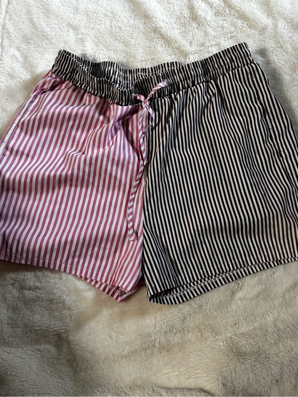 Daisy Two-Tone Vertical Stripe Drawstring Shorts - Pink & Brown
